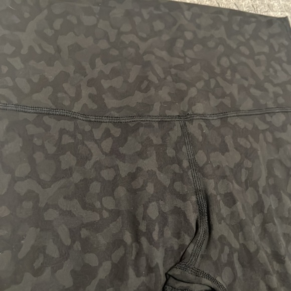 Lululemon align leggings size 6 - Picture 6 of 7
